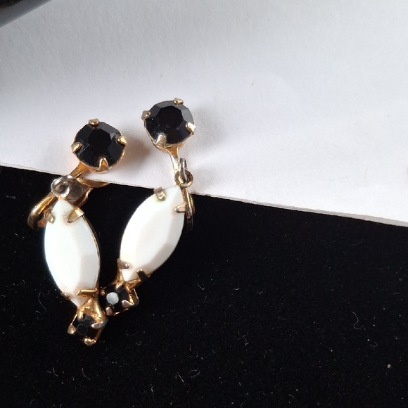 Elegant Vintage Black and White Clip On Earrings